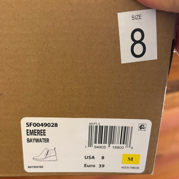 Sofft Cream Women’s Suede Ankle Booties - Picture 5 of 11